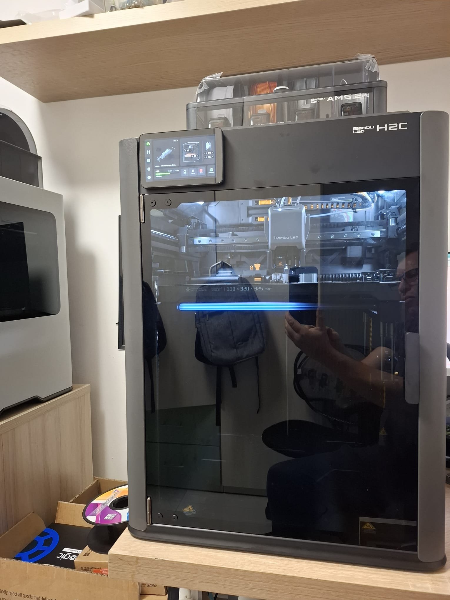 Bambu Lab H2C עם AMS 2